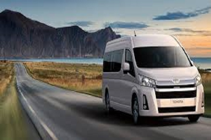 Keunggulan Sewa Hiace untuk Berbagai Perjalanan