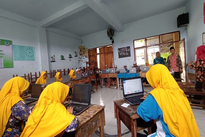 Belajar Sepanjang Hayat, Menanam Nilai Ilmu Sejak Dini di Madrasah Aliyah Nurul Amin