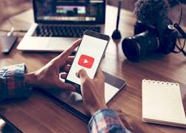 8 Cara Sukses Jadi Youtuber Profesional