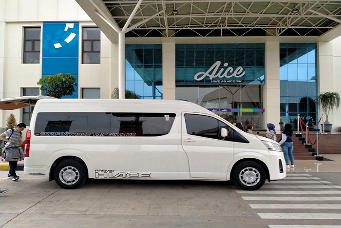 Berwisata Lebih Aman dan Menyenangkan Menggunakan Jasa Sewa Hiace Sakamurti Trans