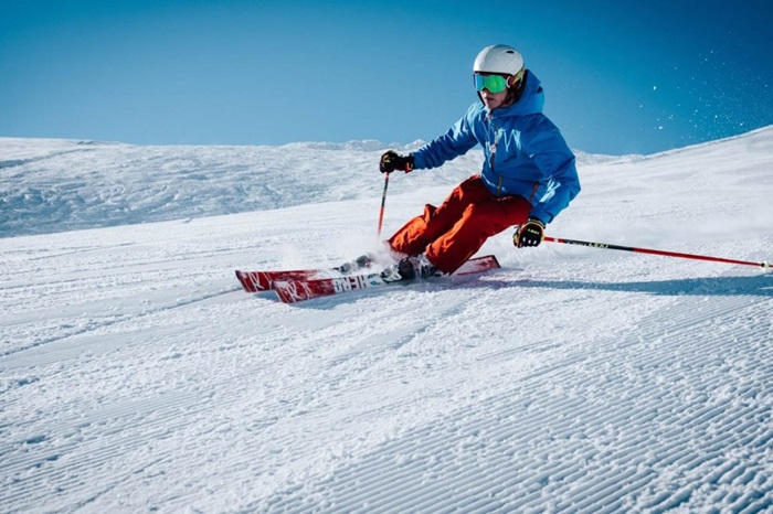 Berolahraga Ski Berikan Manfaat Bagi Kesehatan Fisik dan Mental