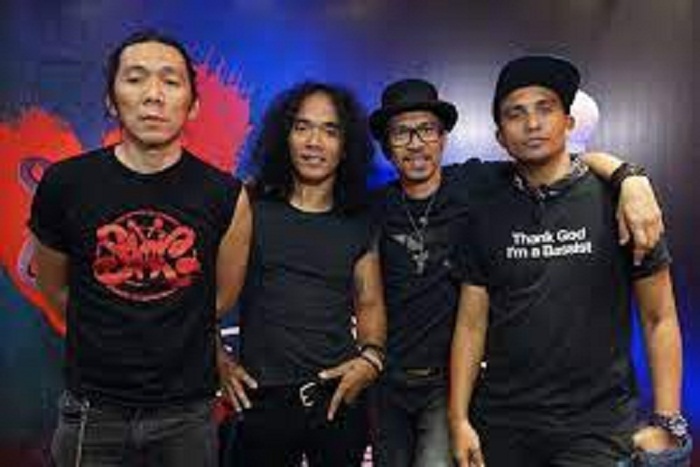 Lagu Slank Yang Tak Lekang Oleh Waktu