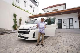 Wisata Hemat di Bali dengan Sewa Toyota Hiace untuk Rombongan